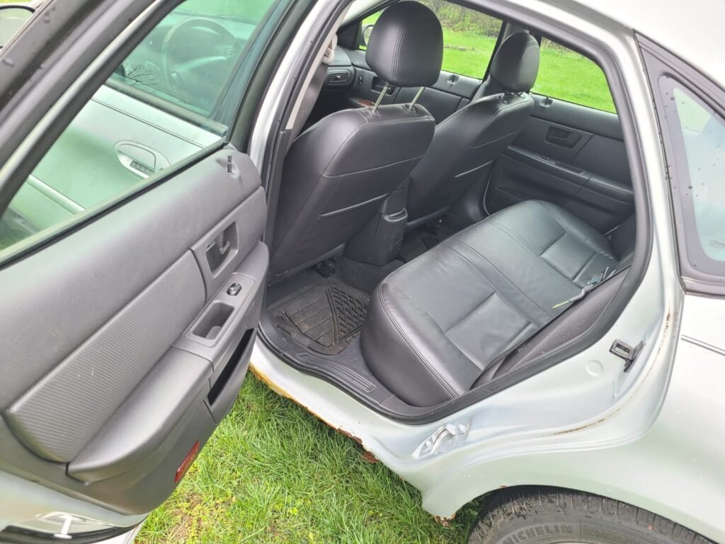 2005 Ford Taurus
