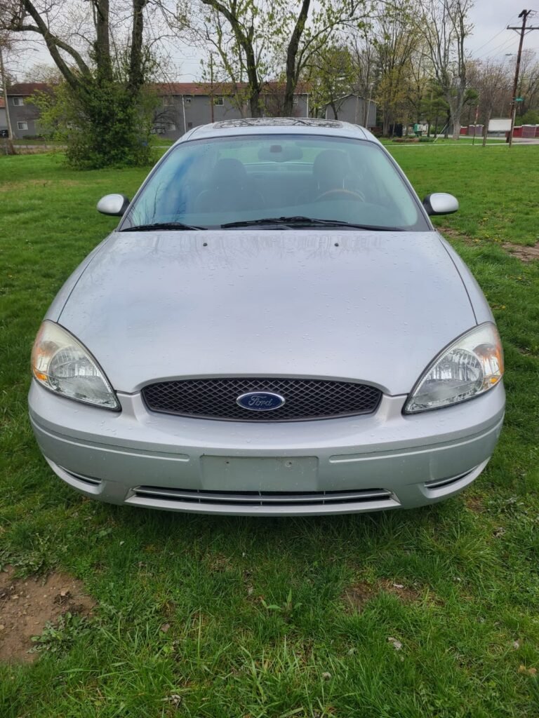 2005 Ford Taurus